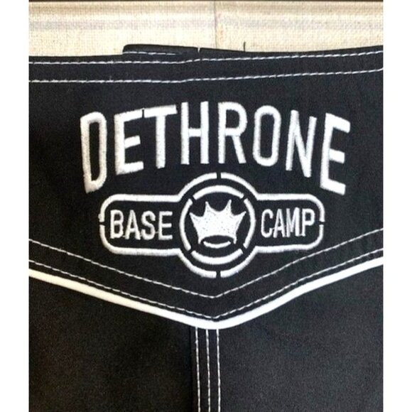 Dethrone Royalty Men's Black & Red MMA Fight Shorts Size 36 Polyester - Picture 10 of 10